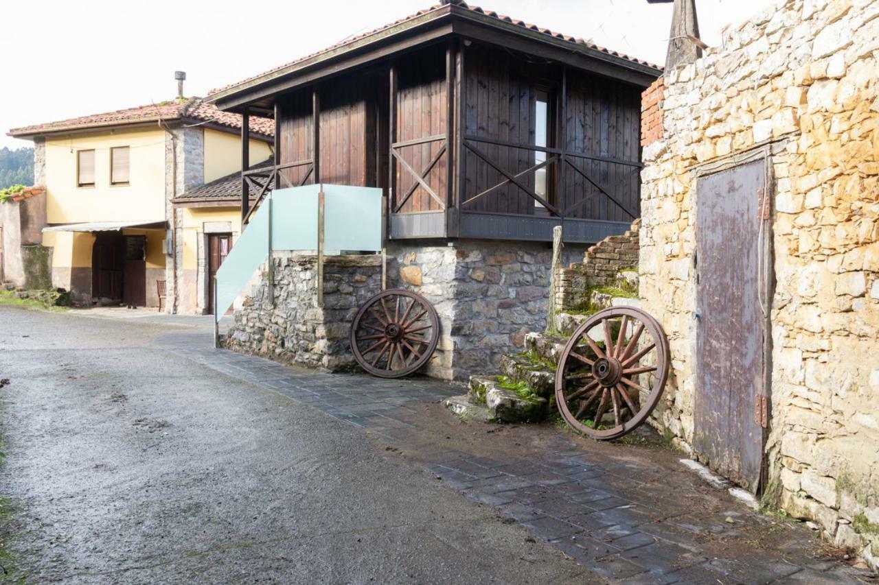 Casa Delfina Guest House Pravia Eksteriør bilde