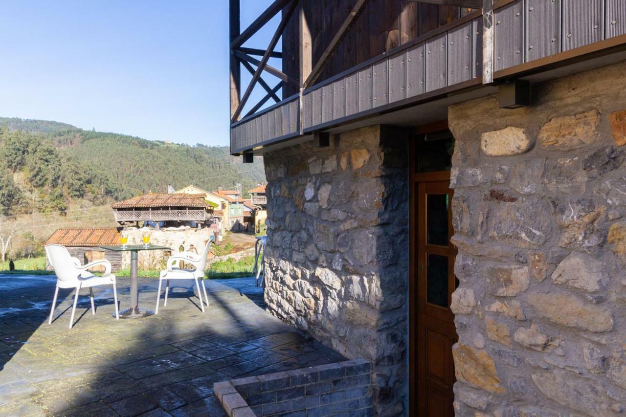 Casa Delfina Guest House Pravia Eksteriør bilde
